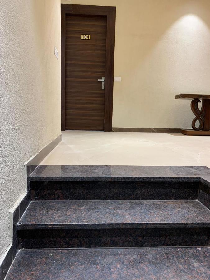 Hotel Alpine Plaza Shahpur  Ngoại thất bức ảnh