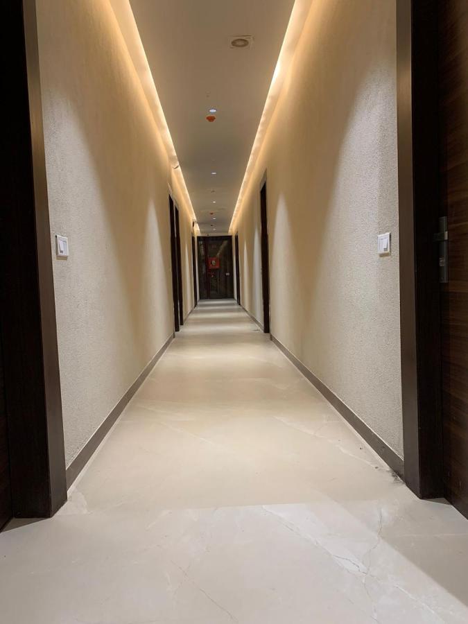 Hotel Alpine Plaza Shahpur  Ngoại thất bức ảnh